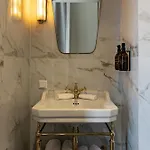Hotel Adam & Eve Paleisstraat