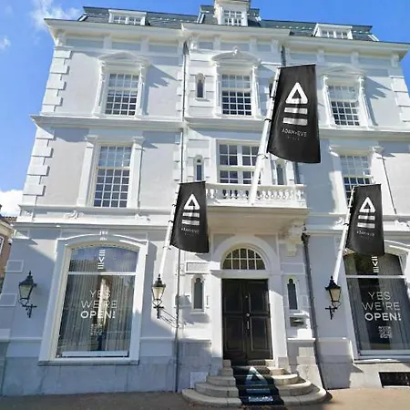 Adam & Eve Paleisstraat Hotel