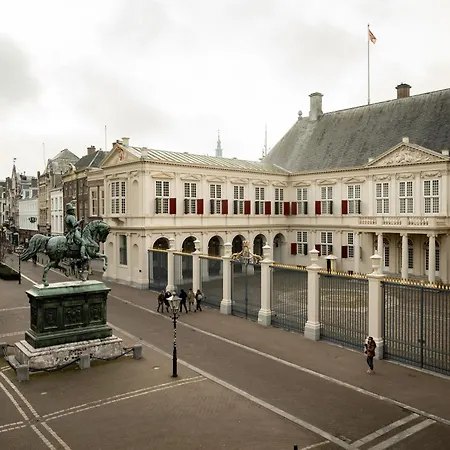 Hotel Adam & Eve Paleisstraat