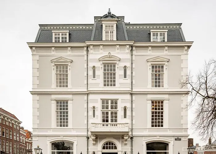 Adam & Eve Paleisstraat Hotel 4*