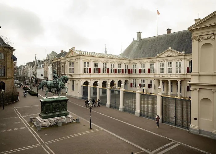 Hotel Adam & Eve Paleisstraat